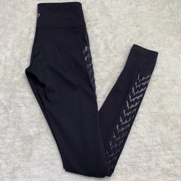 Lululemon Women's Black Leggings with Chevron Print Size 4 - Picture 2 of 11